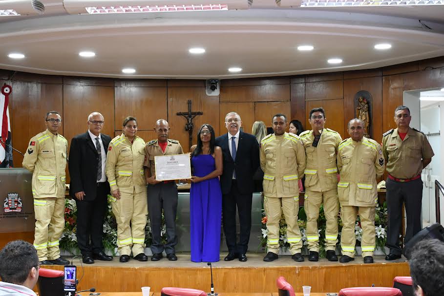 De autoria do vereador Coronel Sobreira, Tenente do Corpo de Bombeiros, Marcelo de Sant’Ana, recebe o Título de Cidadão Pessoense