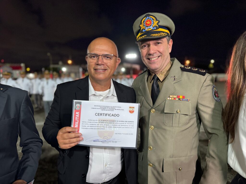 Coronel Sobreira é homenageado em solenidade de formatura dos Aspirantes a Oficial da PM.